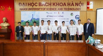 Công ty TNHH Điện lực AES-TKV Mông Dương tài trợ “Học bổng Năng lượng Tương lai AES-VCM” cho sinh viên xuất sắc