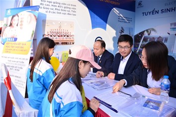 Ngày hội tư vấn tuyển sinh 2023